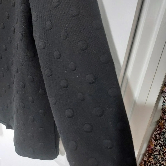 W5 Black Textured Polka Dot 3/4 Sleeve Blouse in Size 2X - Picture 7 of 12